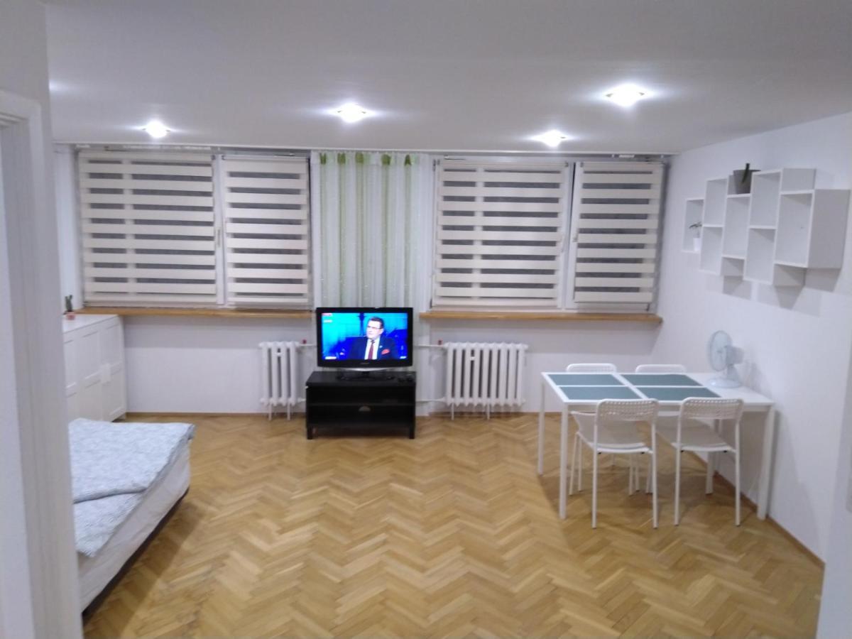 Apartament Zielona Wierzba Blisko Sky Tower Leilighet Wrocław Eksteriør bilde