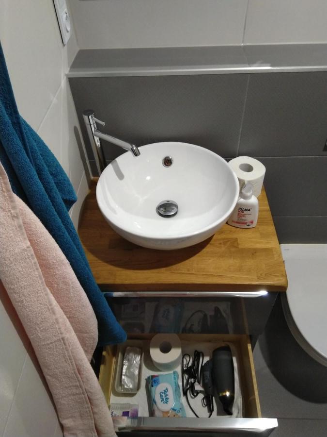 Apartament Zielona Wierzba Blisko Sky Tower Leilighet Wrocław Eksteriør bilde